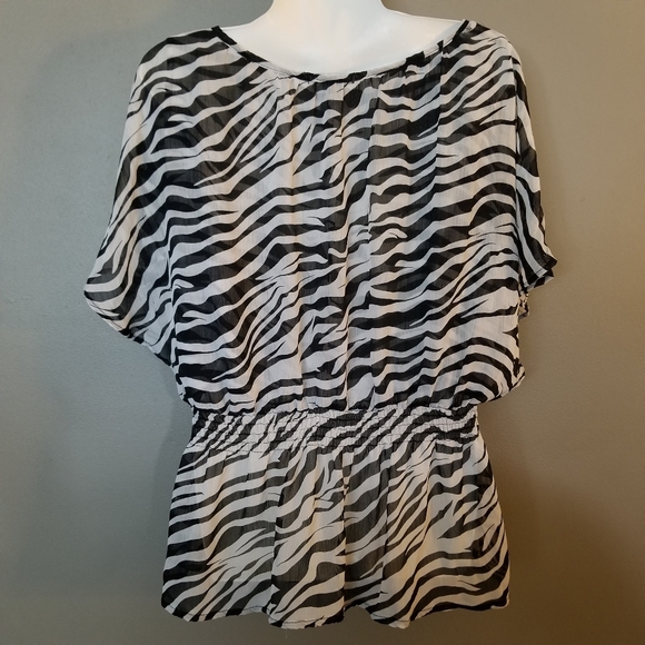 Isabella Rodriguez Batwing Zebra Top L Black White - Picture 2 of 7